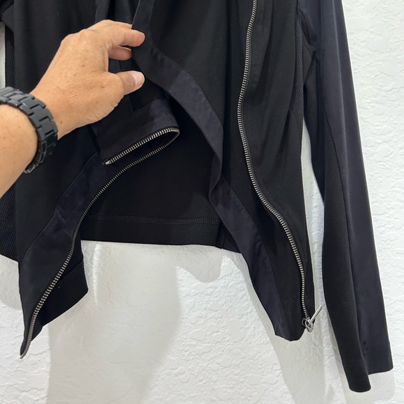 💥PRICE ⬇️ TWO BY VINCE CAMUTO • Long Sleeve Black Zip Up Jacket • size S - Picture 5 of 8